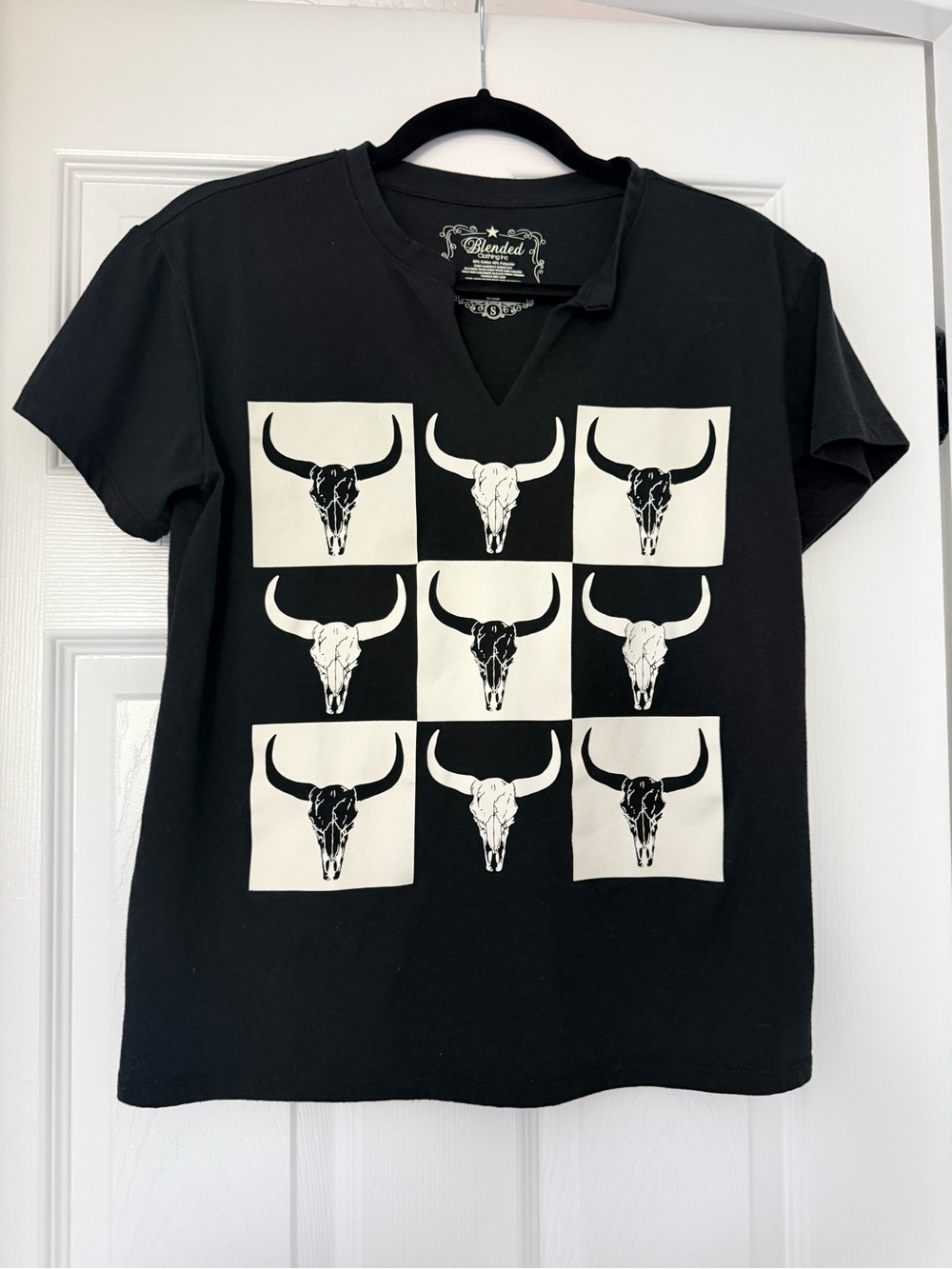 Black Short-Sleeve V-Neck Tee with Bull Skull Grid